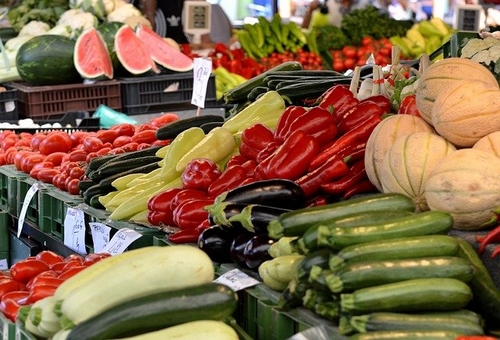 photo d'un étal de marché