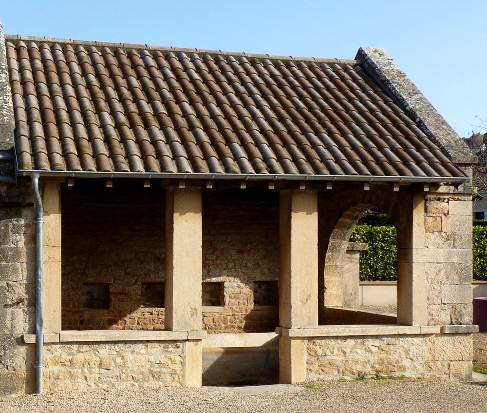 photo du lavoir de La Salle 71